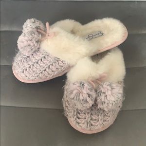 Jessica Simpson knit house shoes